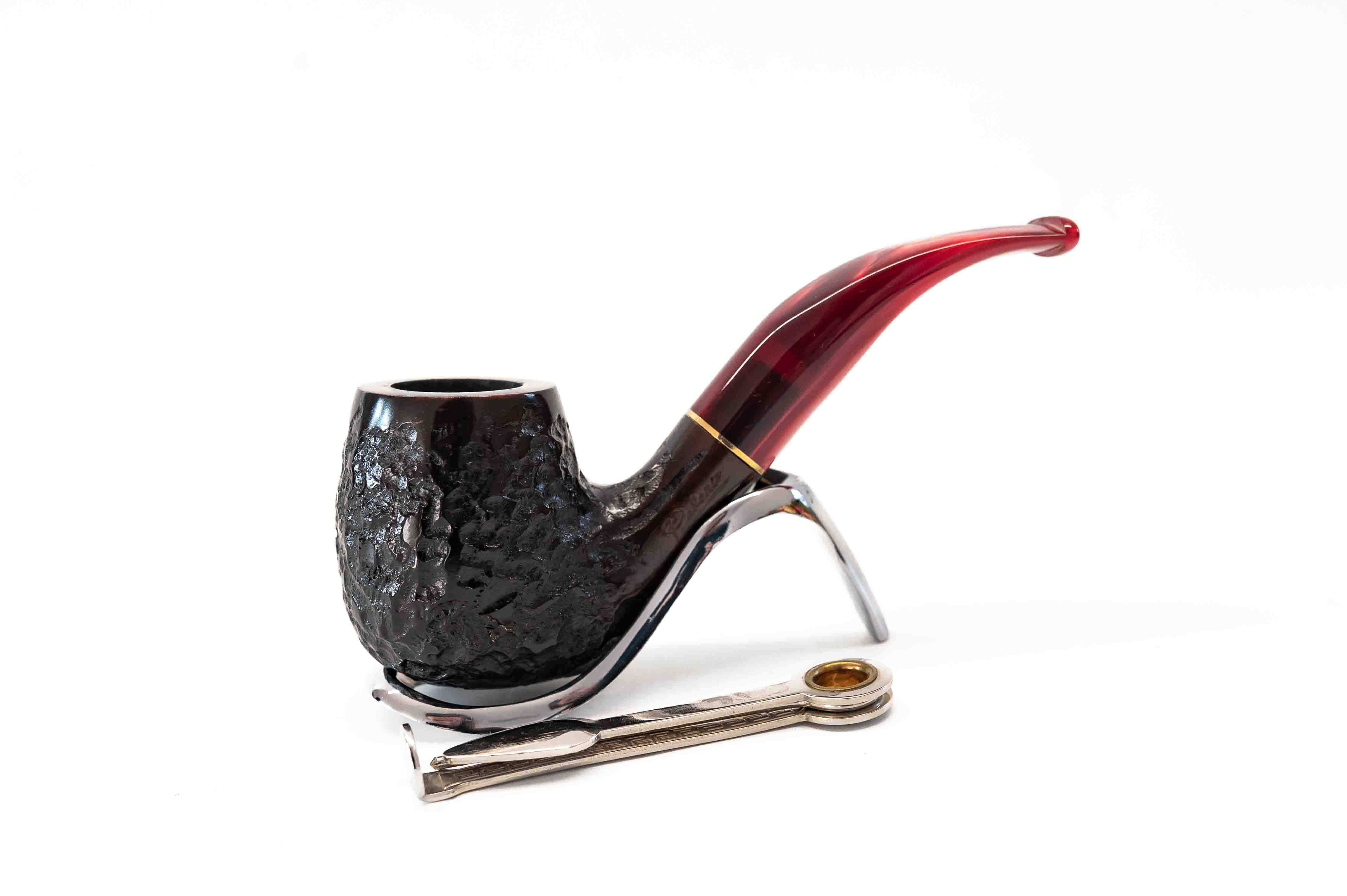 Padonio rusztikolt bruyer pipa 9mm filterrel, hajlított nyerges szárral, Billiard-bent forma